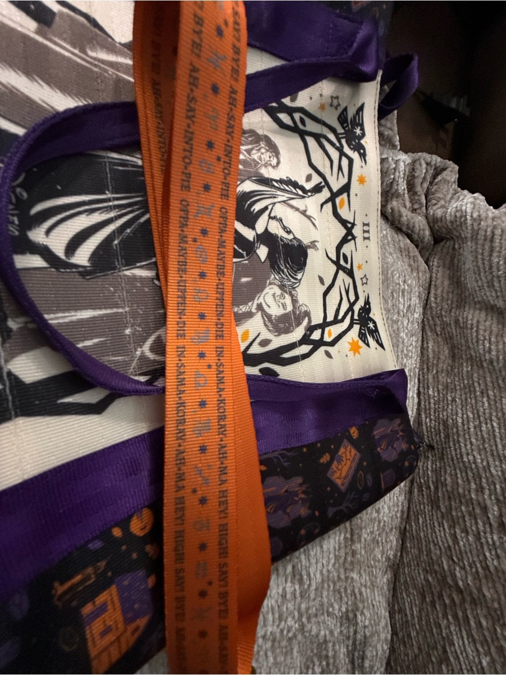 2023 Disney Parks Harveys Halloween Hocus Pocus Sanderson Poster Tote Purse - Picture 10 of 11
